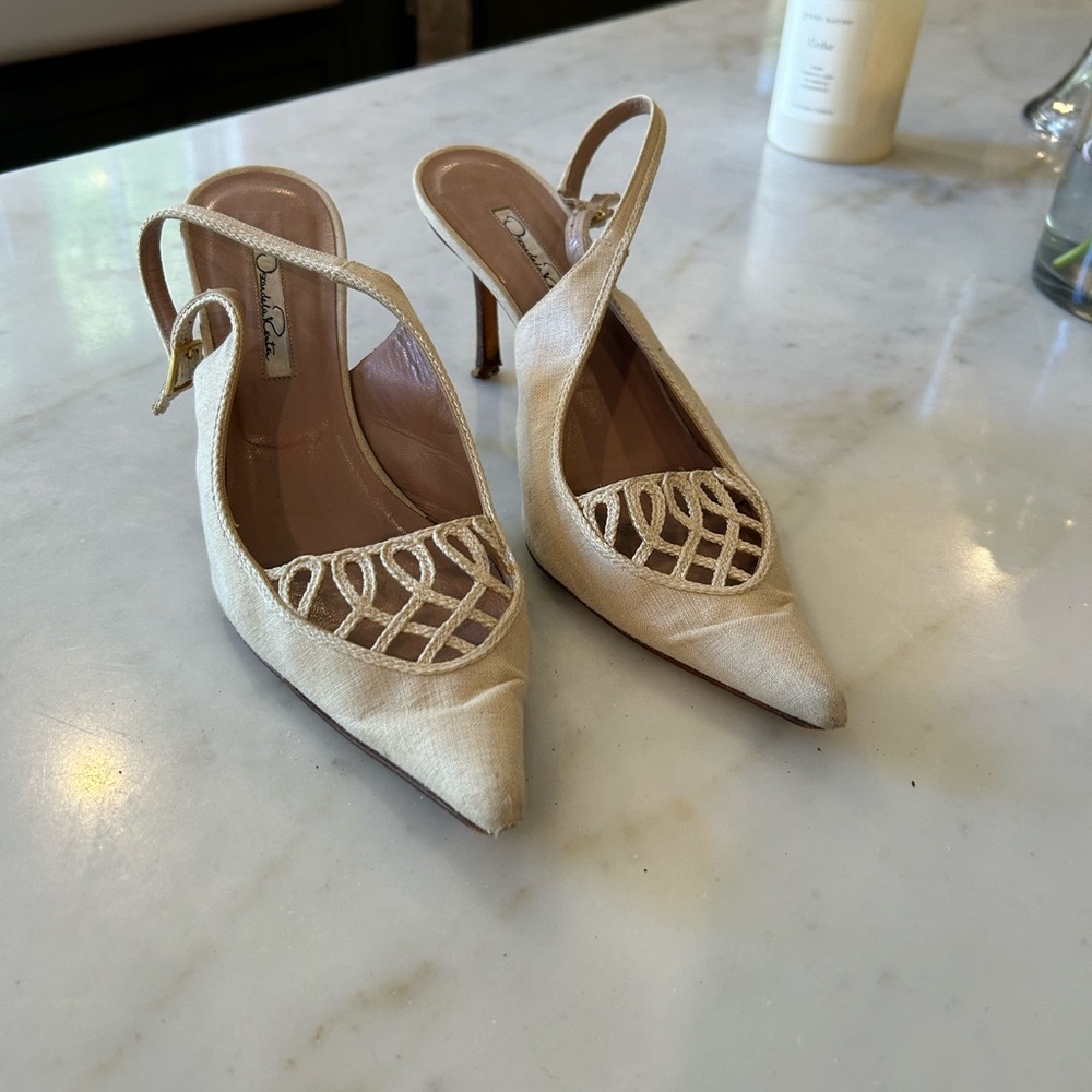 Oscar de la Renta  sling back cream linen. Size 38